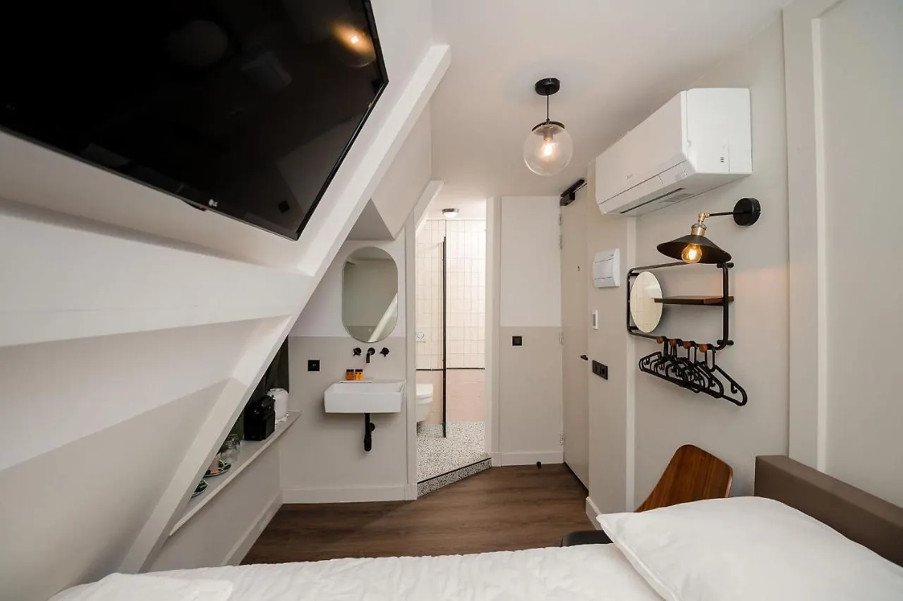 Hotel Mr.Lewis Rotterdam