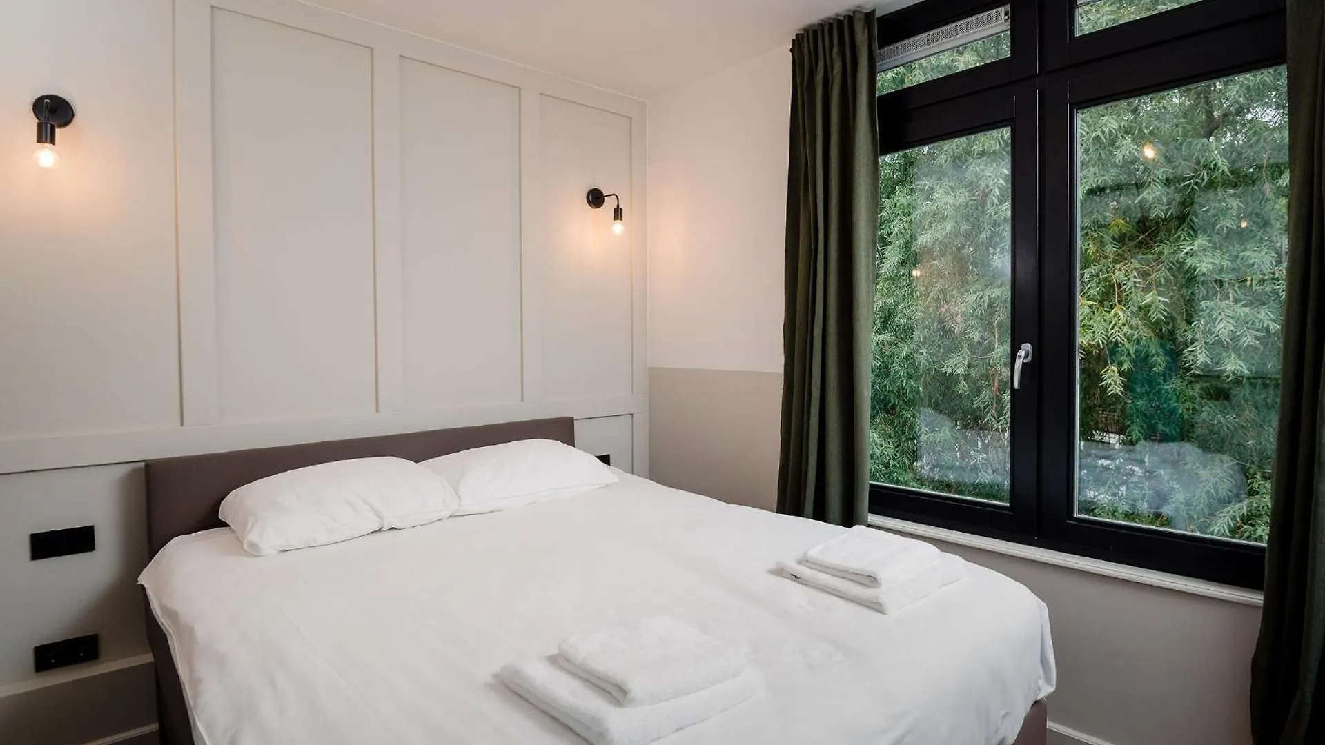 Hotel Mr.Lewis Rotterdam